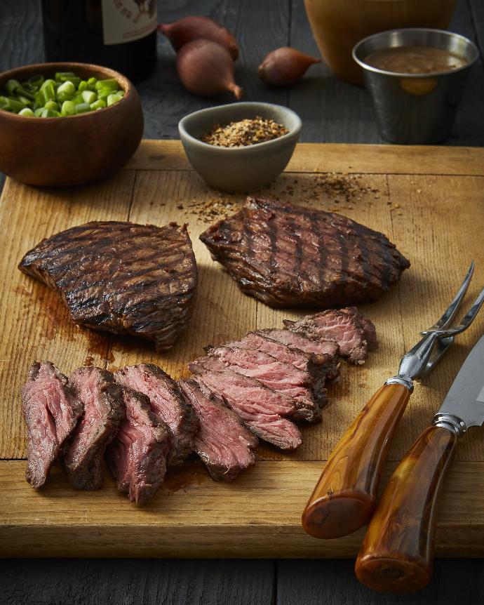 [1250] AAA beef flank steak with red wine and shallot marinade (1 portion)