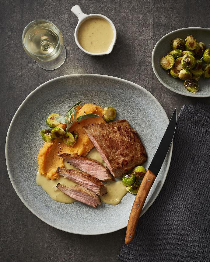 [1251] Milk-fed veal flank steak with Dijon, honey and whiskey marinade (1 portion)