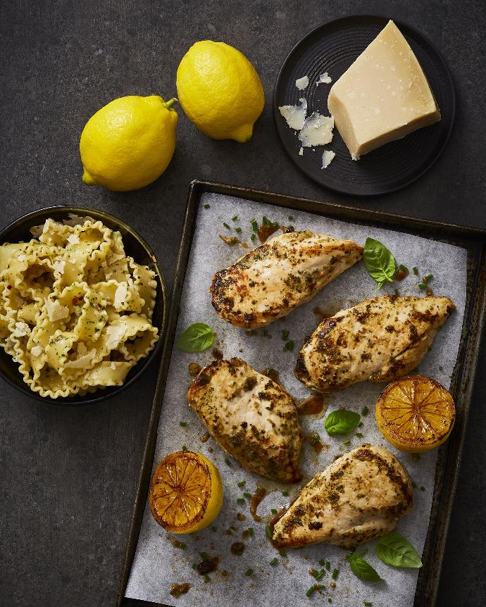 [1305] Lemon and fine herbs marinated chicken breast (1 portion)
