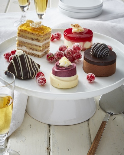 [399] Deluxe miniature pastries